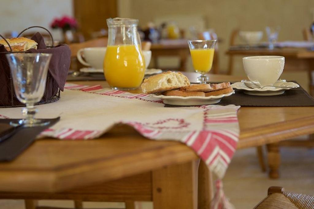La Grange De Boulaines Bed and Breakfast Méru Eksteriør billede